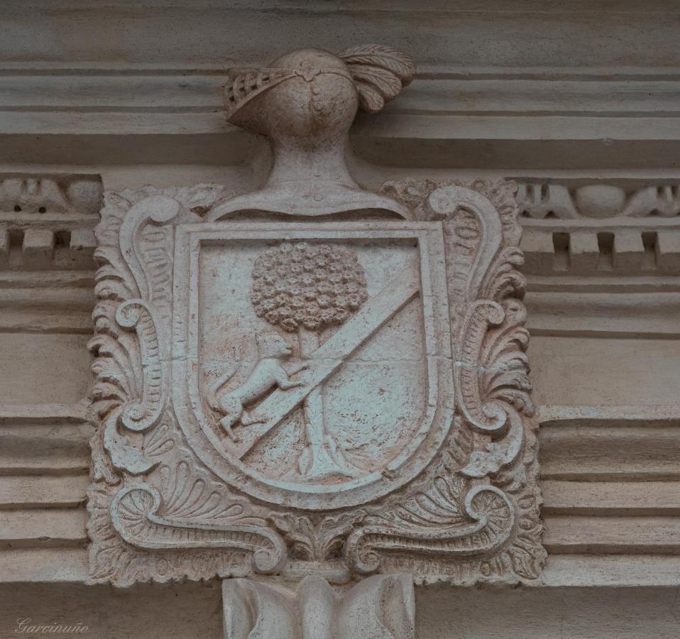 Palacio Marques De La Gomera Osuna Eksteriør bilde