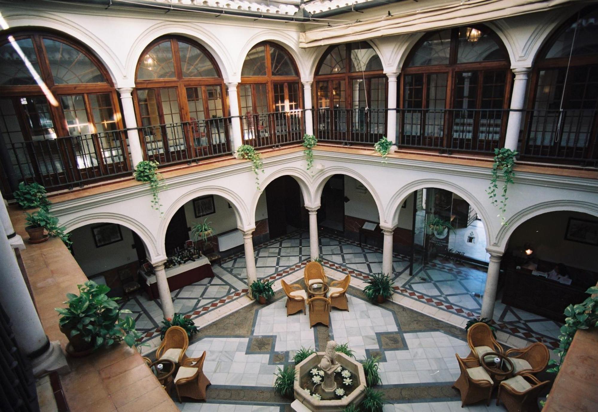 Palacio Marques De La Gomera Hotell Osuna Eksteriør bilde