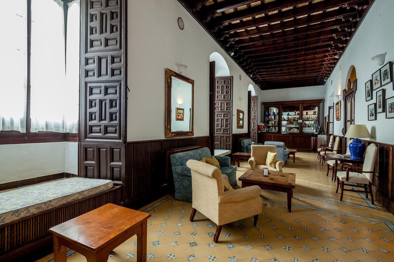 Palacio Marques De La Gomera Osuna Eksteriør bilde